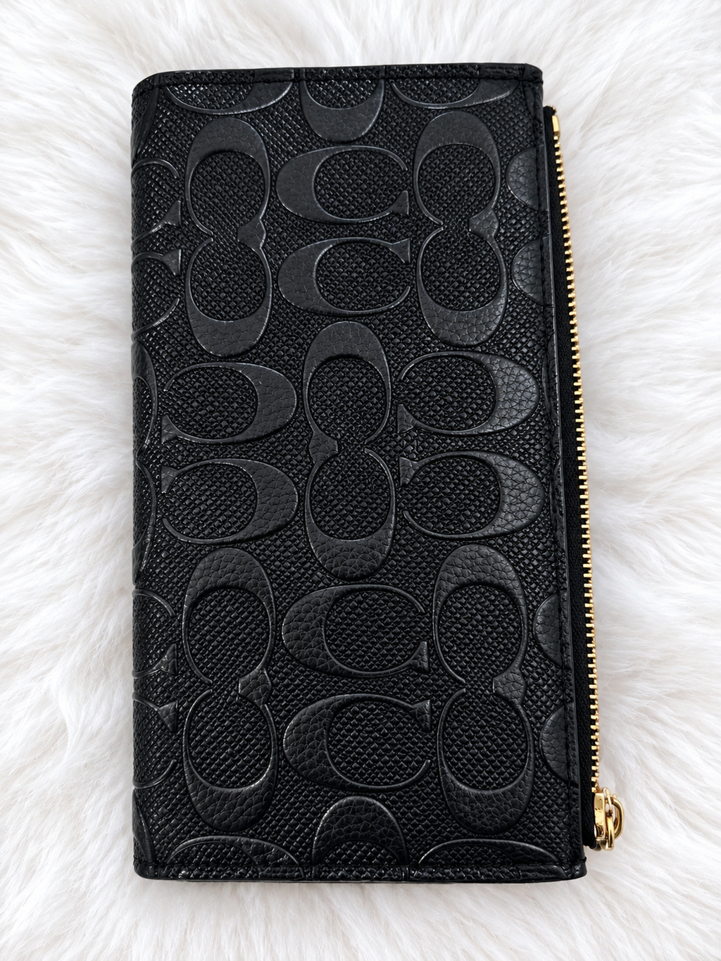 Coach Black Embossed Zip Wallet – Elegant & Stylish